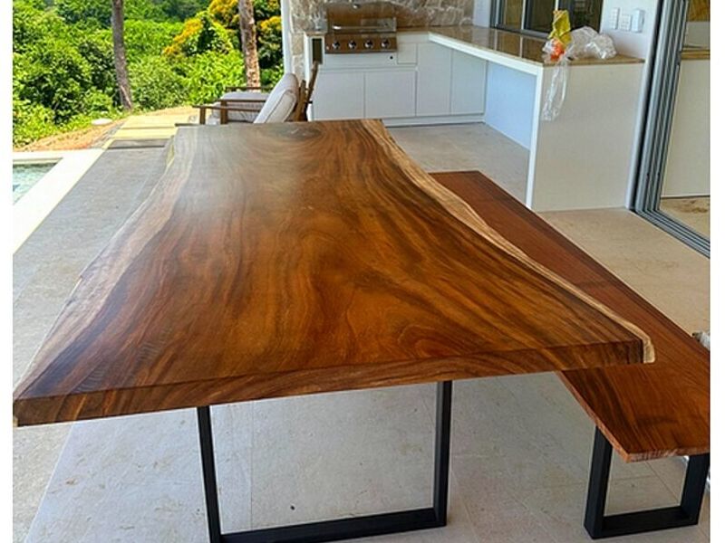 Live edge wood dining table by Maximo